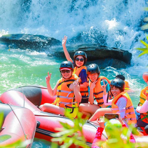 Tour chèo thuyền vượt thác ( Rafting Tour) 1 ngày